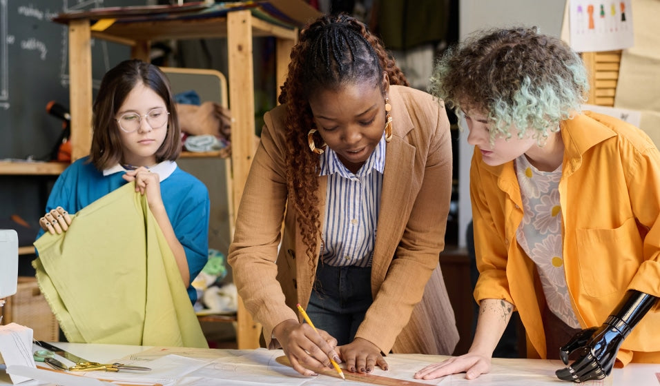 For Teachers.jpg__PID:7957db2d-9cc0-4ecc-8f7f-92c0c57e180a